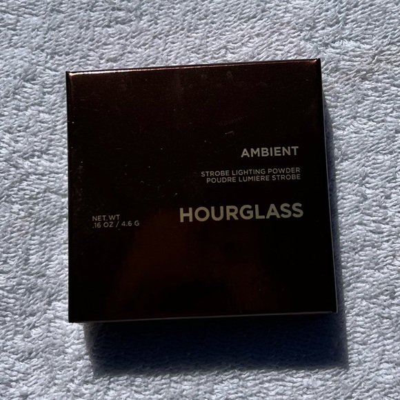 โจNIB Hourglass Ambient Strobe Lighting Powder Color: Incandescent โจ - Picture 5 of 5